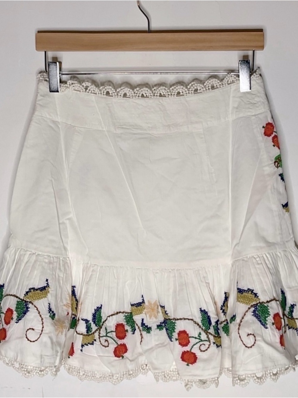 FARM Rio Embroidered Mini Skirt - Picture 4 of 9